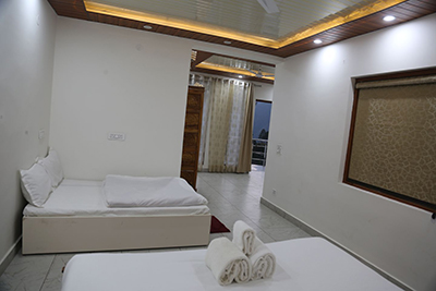 Best Transit & Short-Stay Hotel Near IGI Airport Delhi & Yashobhoomi IICC Dwarka blog hero image for Hotel Kuber Residency Dwarka Sector 9 New Delhi
